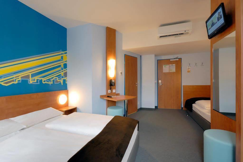 B&B Hotel Duesseldorf-Mitte Exteriér fotografie